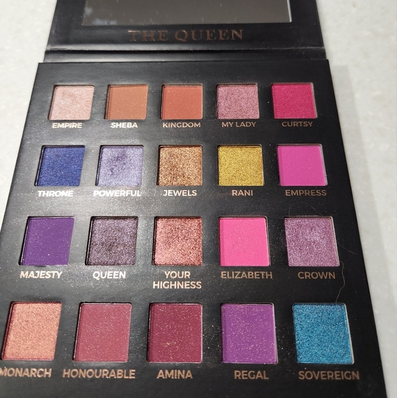 The Queen palette-Eloise - Picture 2 of 4